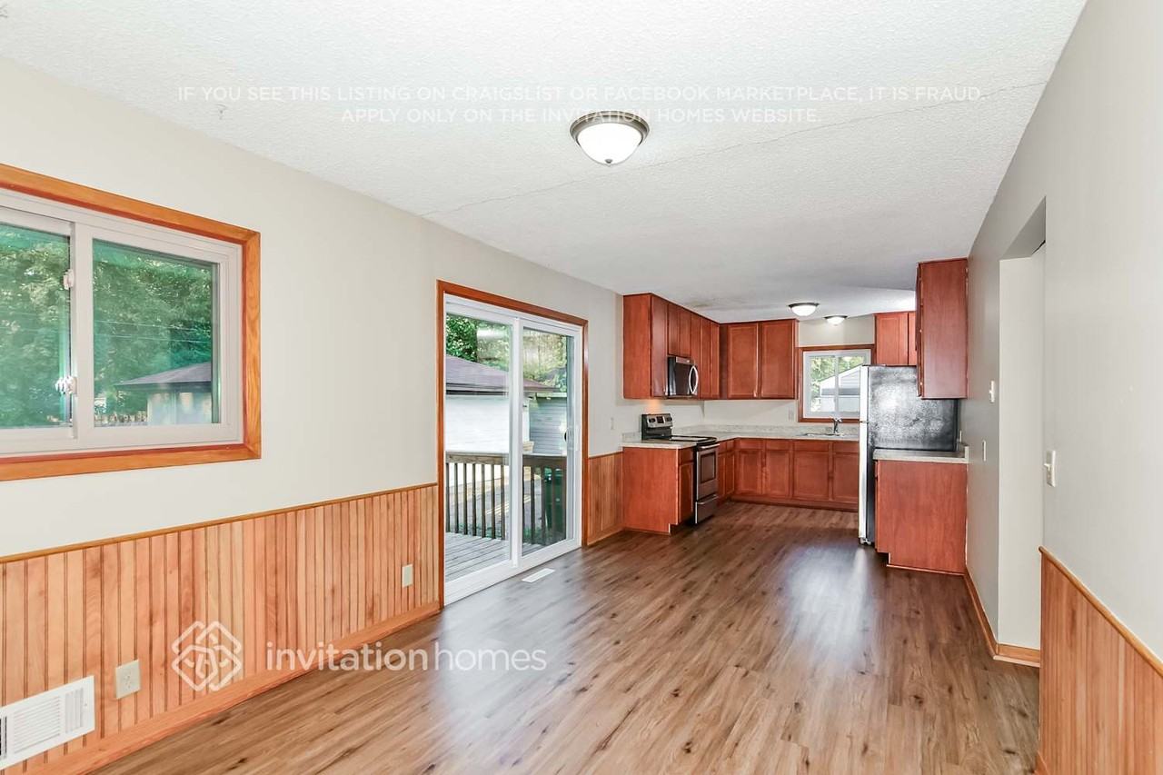 5814 Pearson Dr - Photo 5 of 17