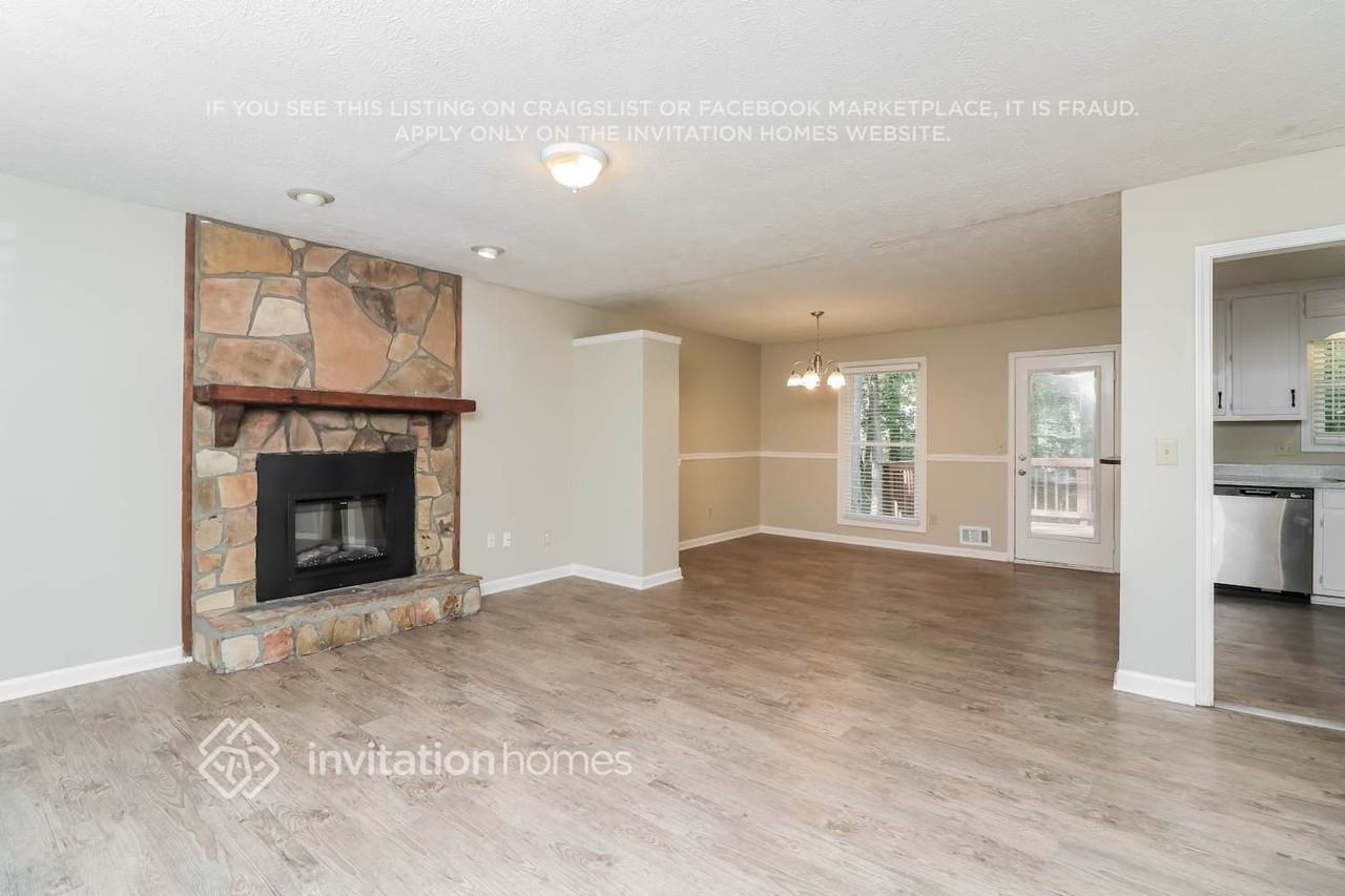 9015 Sumit Wood Dr Nw - Photo 6 of 18