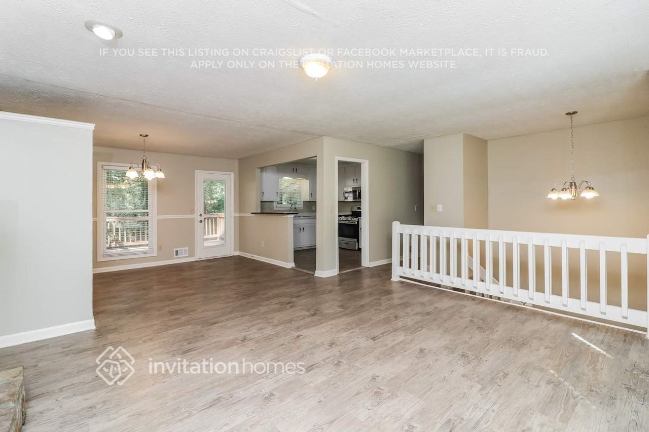 9015 Sumit Wood Dr Nw - Photo 7 of 18