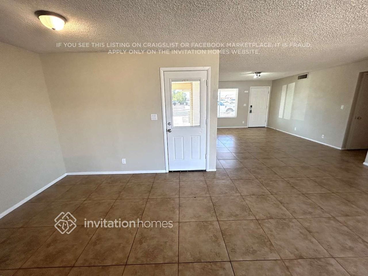 12663 N 47th Dr - Photo 6 of 19