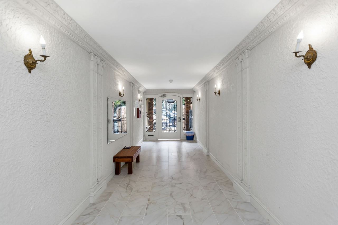 125 Clayton - Photo 3 of 3