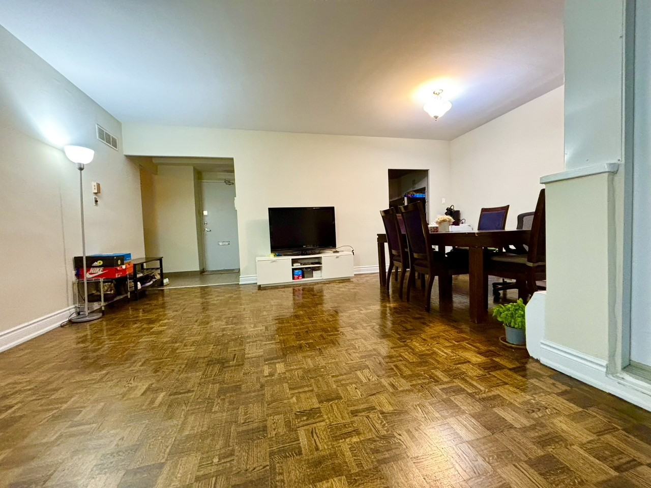 25 St Mary St - Photo 4 of 12