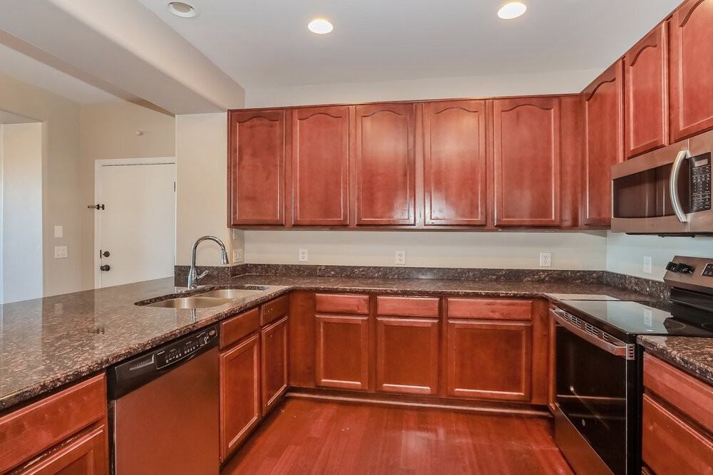 820 S Adam Way - Photo 7 of 17