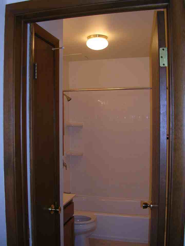 2549 South Kinnickinnic Avenue - Photo 5 of 5