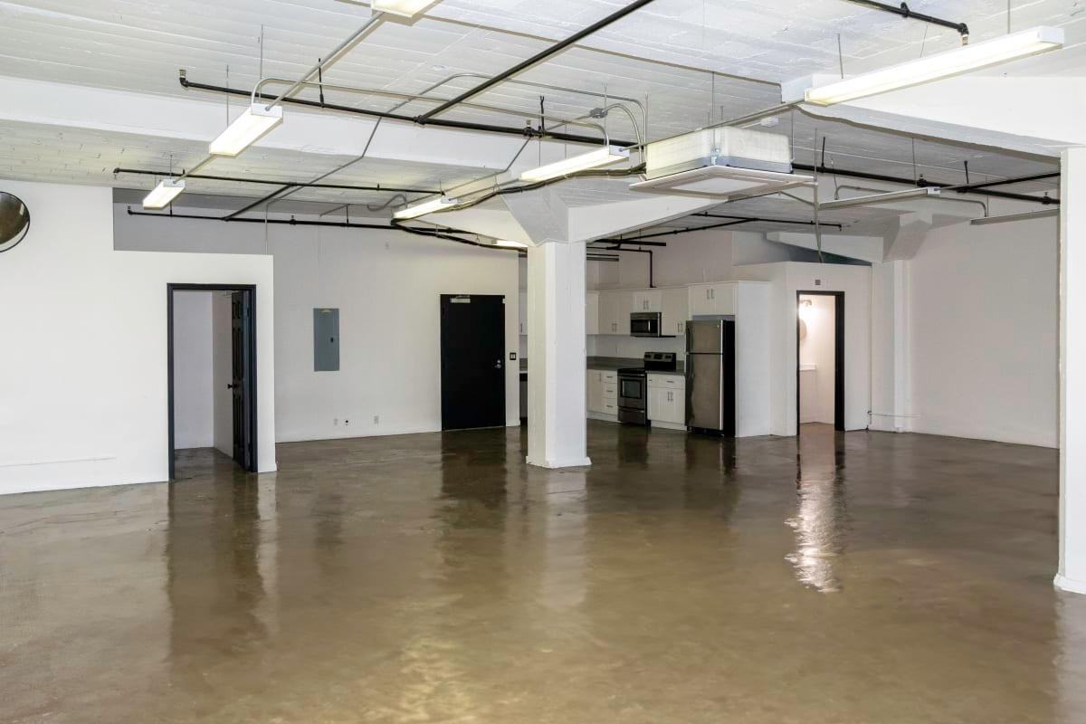 837 Traction Ave - Photo 3 of 27