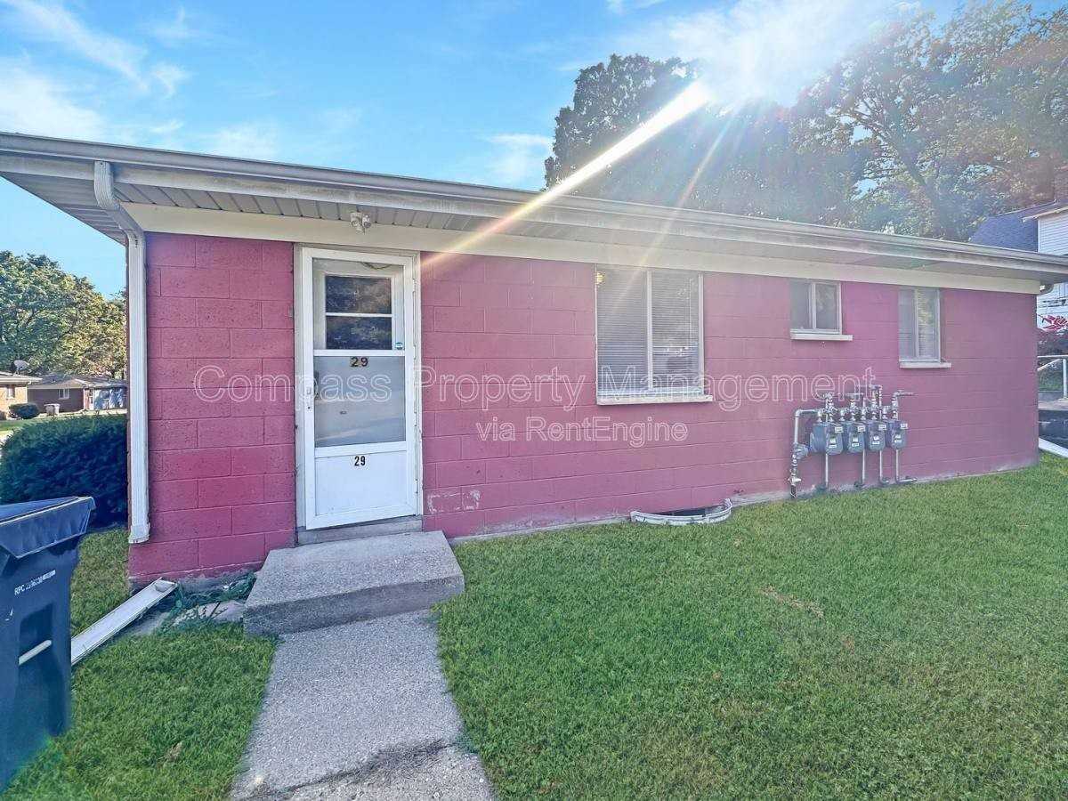 29 Ridgewood St - Photo 2 of 7