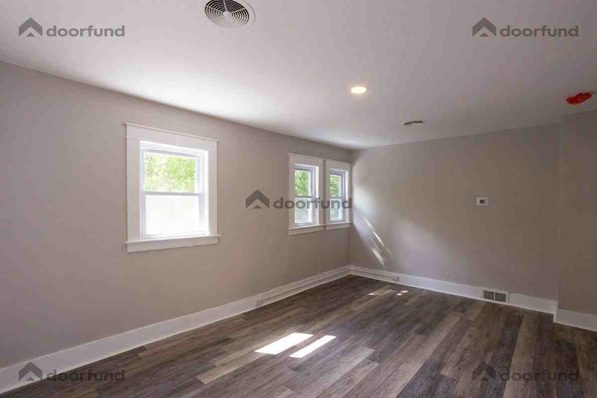 356 Laconia Rd #2 - Photo 2 of 10