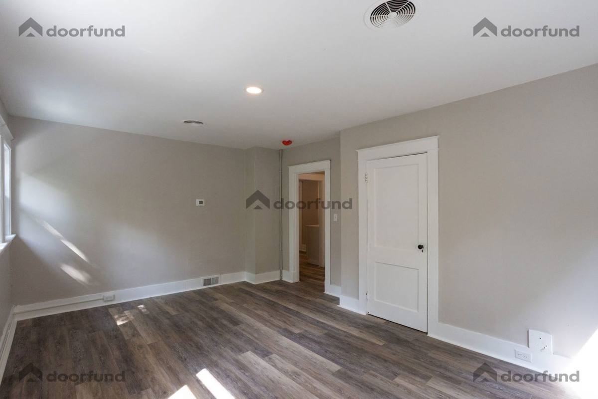 356 Laconia Rd #2 - Photo 3 of 10