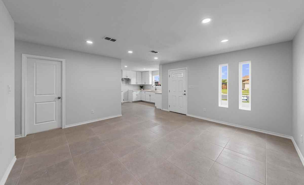 664 Marrs Ave ##B - Photo 2 of 19