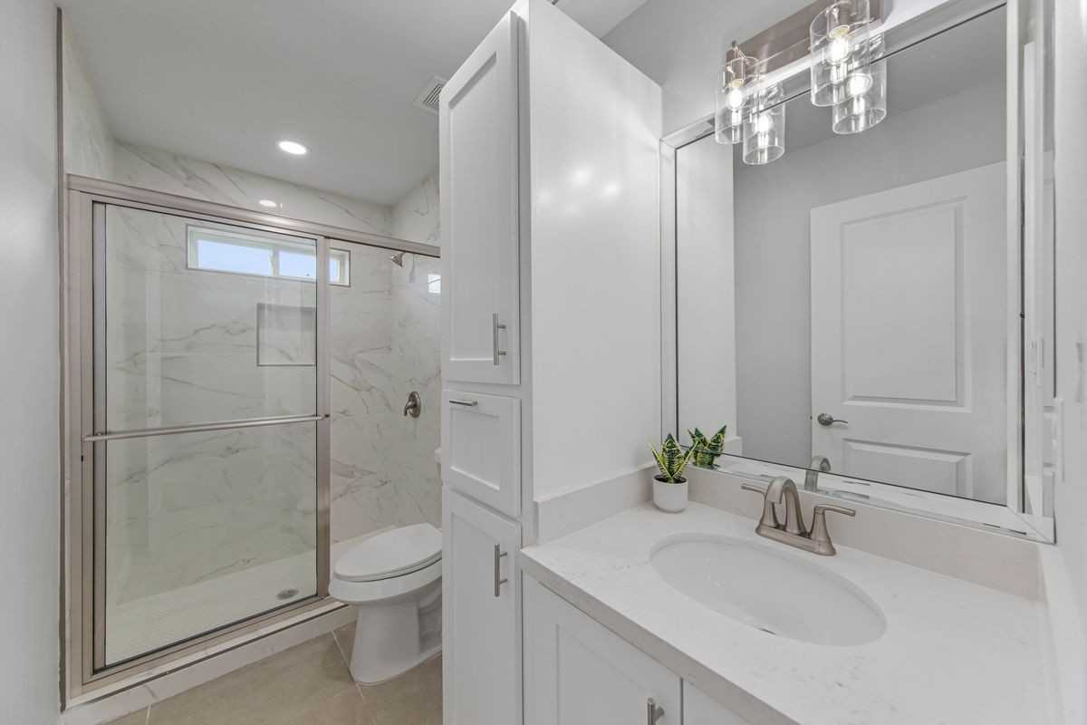 664 Marrs Ave ##B - Photo 7 of 19