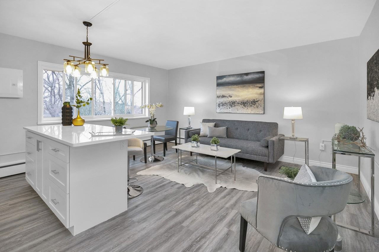 385 Melvin Unit 305 - Photo 3 of 12