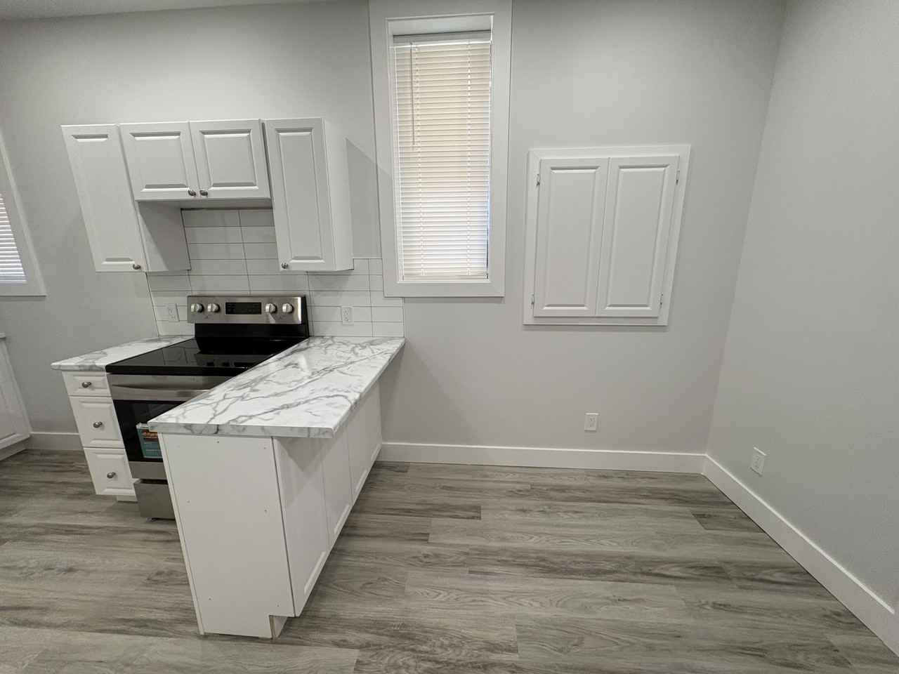 22 Stirton Unit B Coach House - Photo 3 of 15