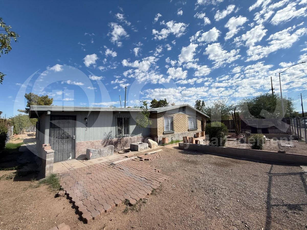 872 W Glenn St - Photo 2 of 38