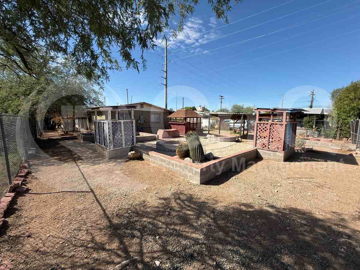 872 W Glenn St - Photo 3 of 38