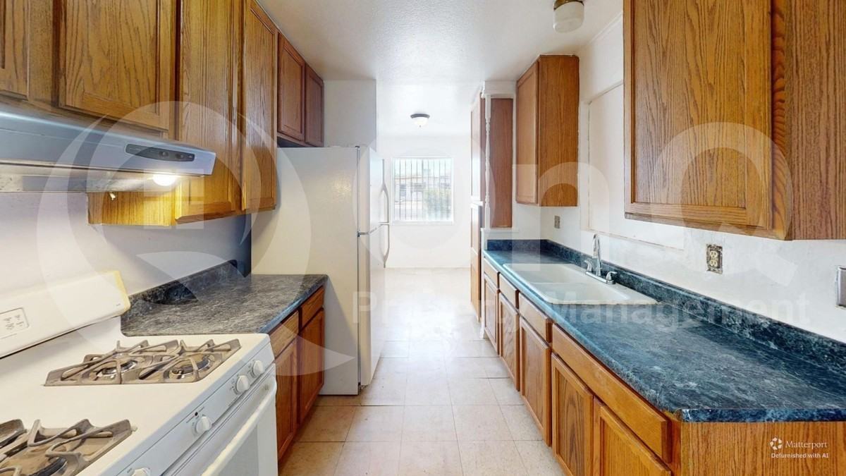 872 W Glenn St - Photo 7 of 38