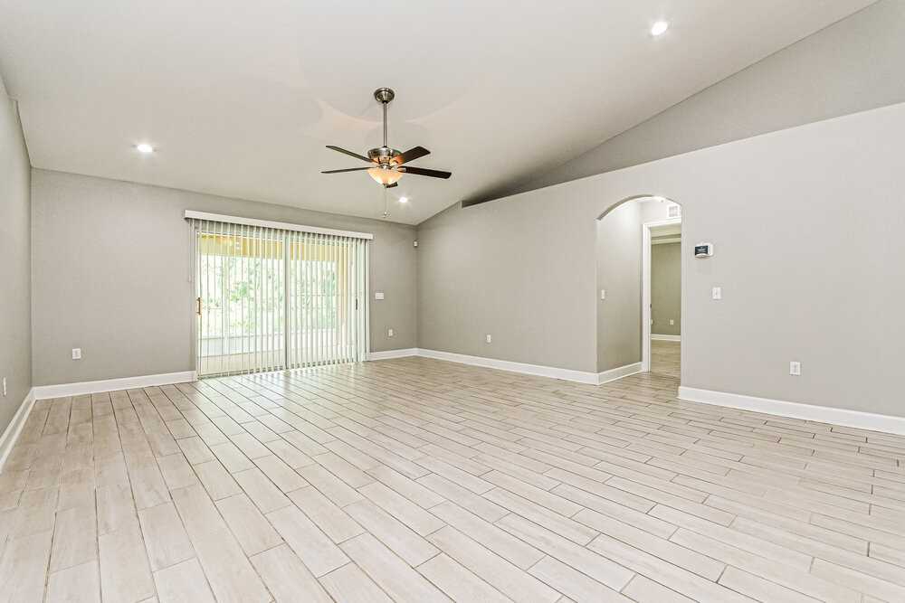 827 Auburn Preserve Blvd - Photo 3 of 16