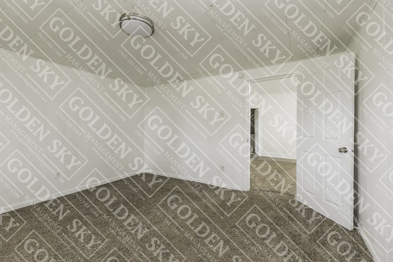 628 W Memorial Dr - Photo 2 of 8