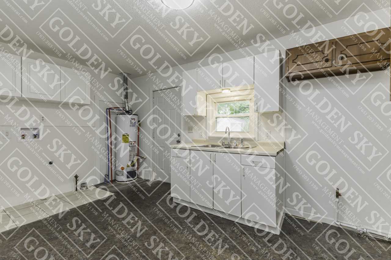 628 W Memorial Dr - Photo 6 of 8