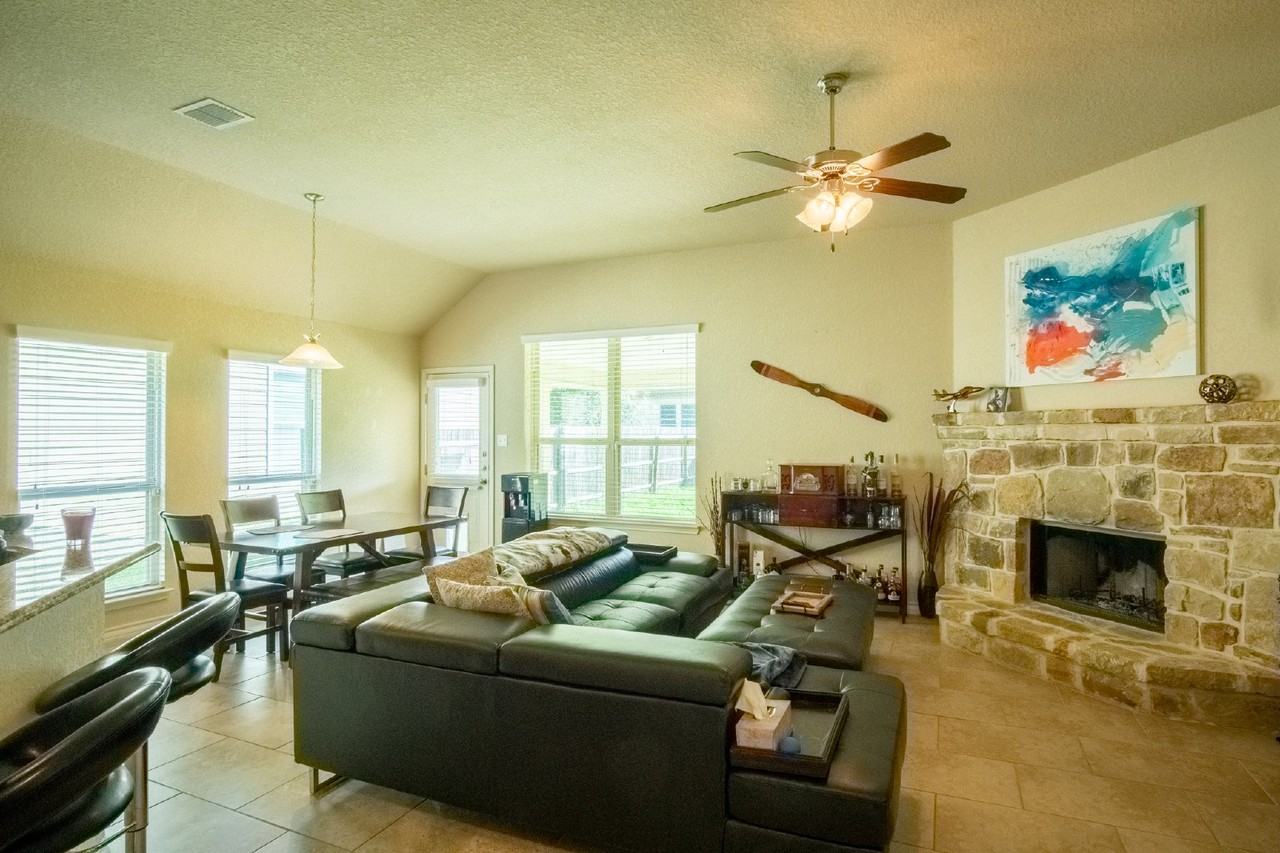 420 Cactus Flower - Photo 5 of 15