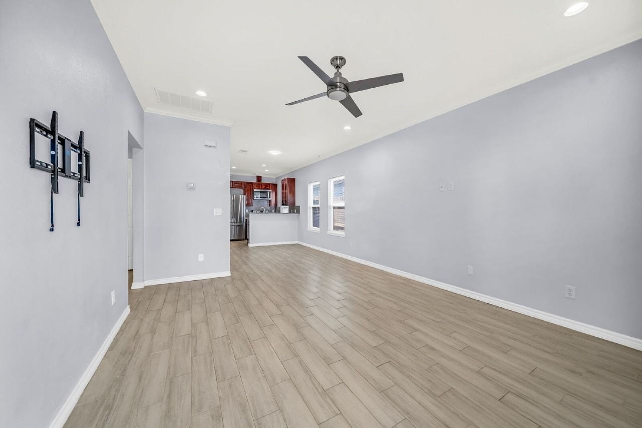 16961 W Hammon - Photo 4 of 13