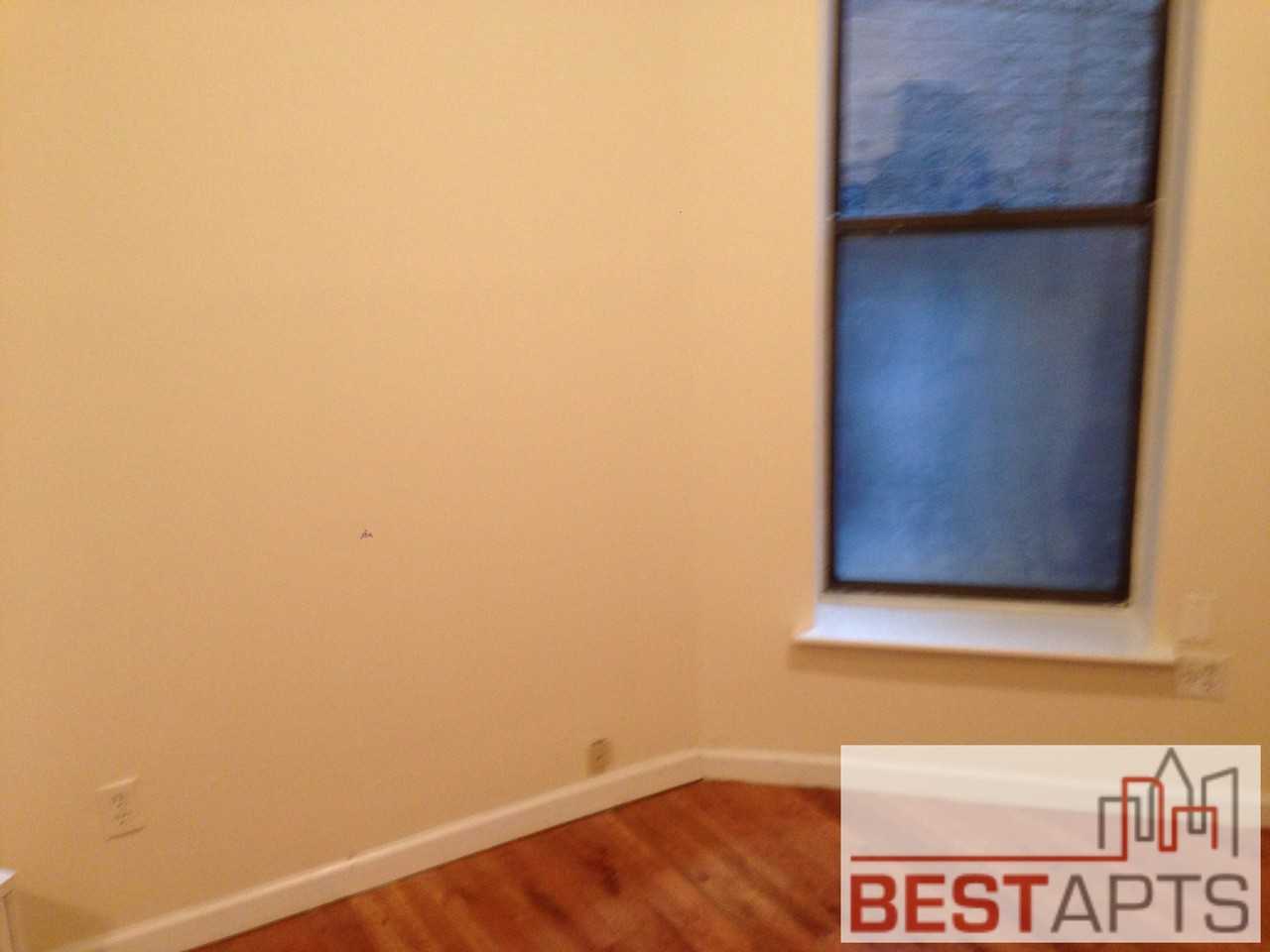 Amsterdam Ave & W 107th St #25