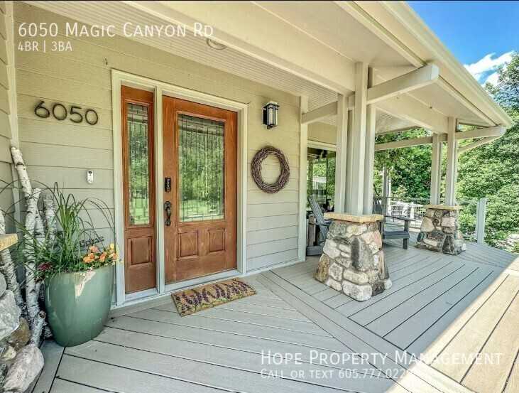 6050 Magic Canyon Rd - Photo 2 of 36