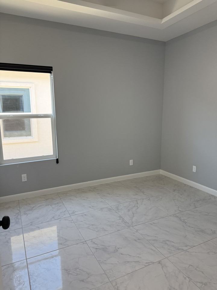 508 North Emerald Avenue #3 - Photo 6 of 15