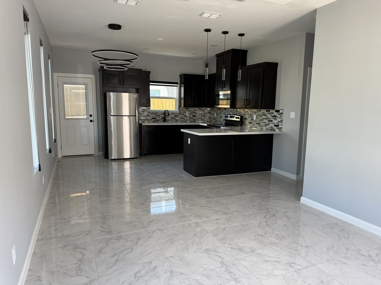 508 North Emerald Avenue #1 - Photo 4 of 14