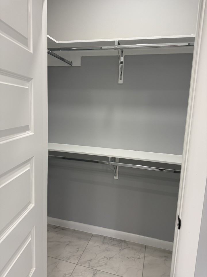 508 North Emerald Avenue #1 - Photo 6 of 14