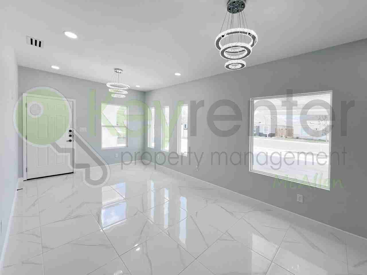 1000 N Woodson Ave #4 - Photo 3 of 23