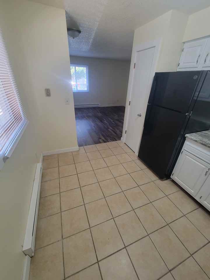 1014 Pine St #2 - Photo 2 of 14