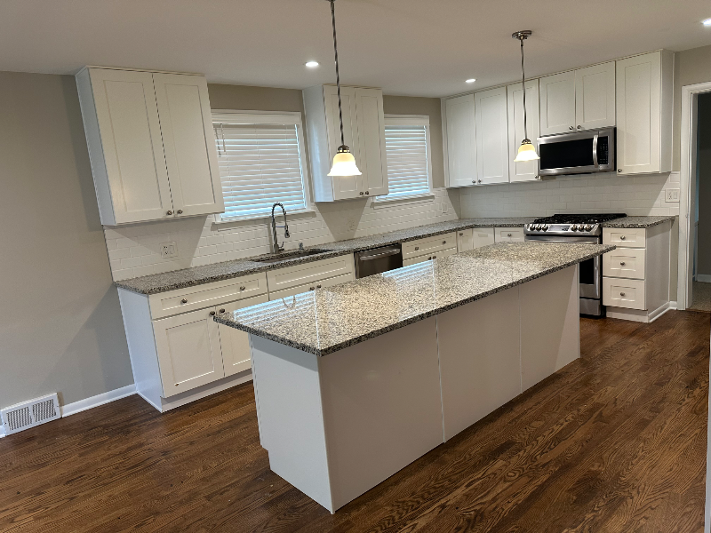 953 Burton Ave - Photo 3 of 8