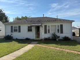 909 E Idlewild Dr - Photo 1 of 1