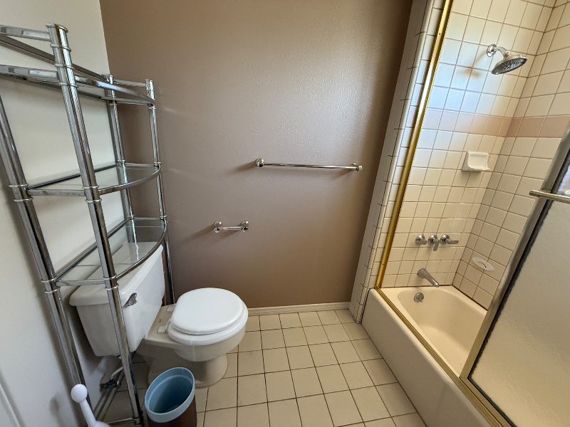 280 S Craig Ave - Photo 2 of 12