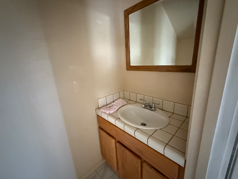 280 S Craig Ave - Photo 5 of 12