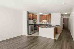 390 N Jefferson St - Photo 1 of 1