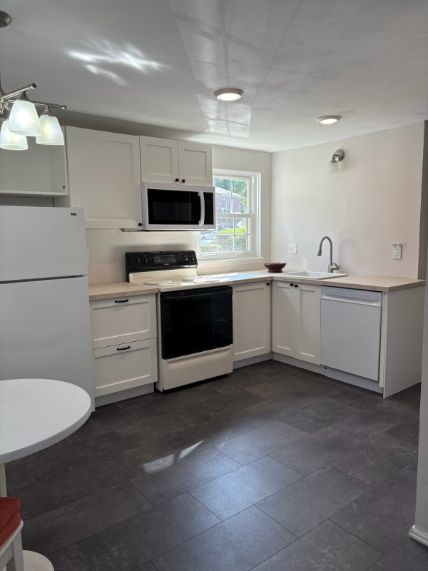 192 Victory Ln - Photo 2 of 7