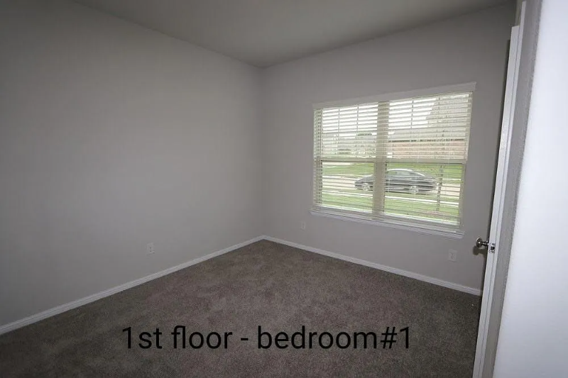 1217 Putnam St - Photo 5 of 21