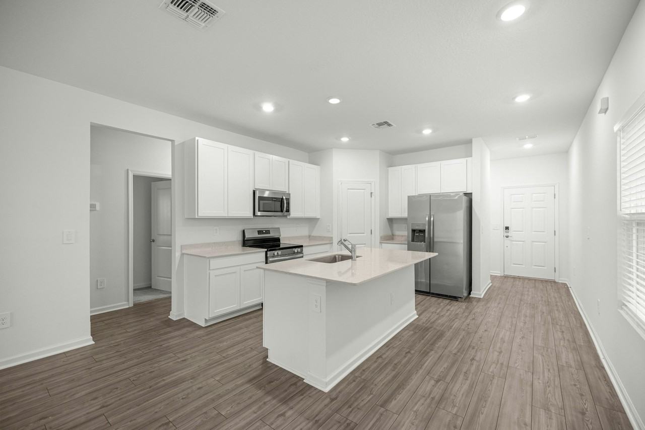 4610 Southwest 83rd Loop - Photo 3 of 21