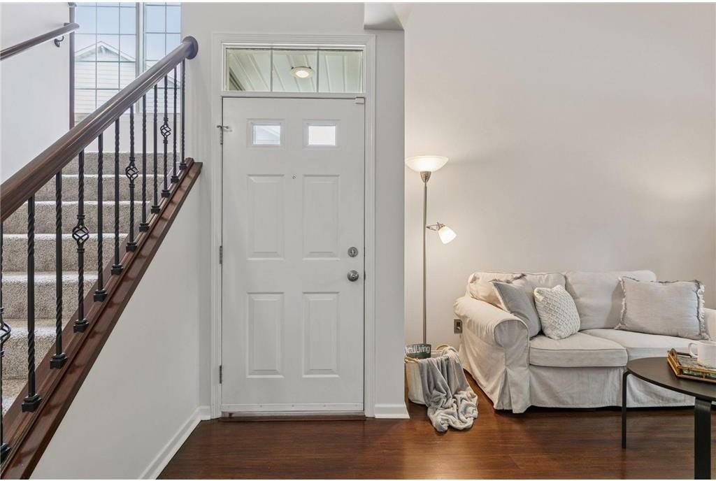 14153 Plymouth Avenue South - Photo 2 of 23