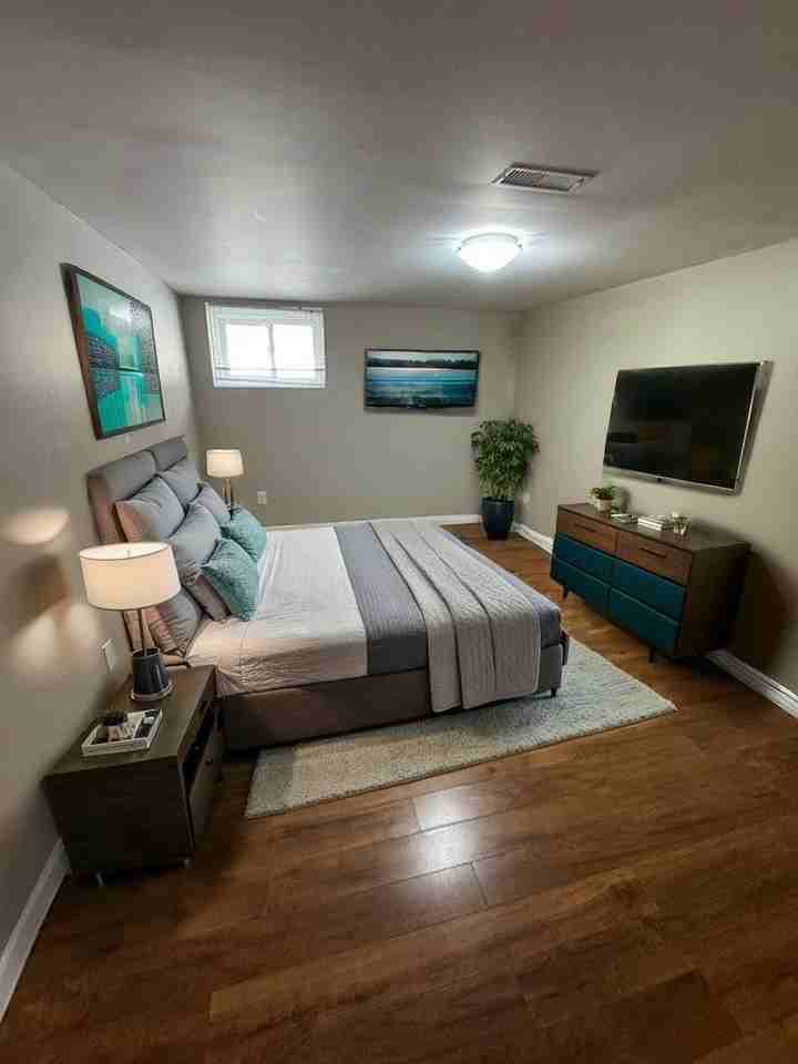 959 Runnymede Rd - Photo 2 of 15