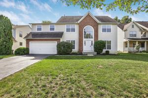 featured image of 3825 Delwood Dr