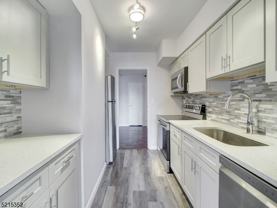 377 S Harrison St #4A - Photo 1 of 1