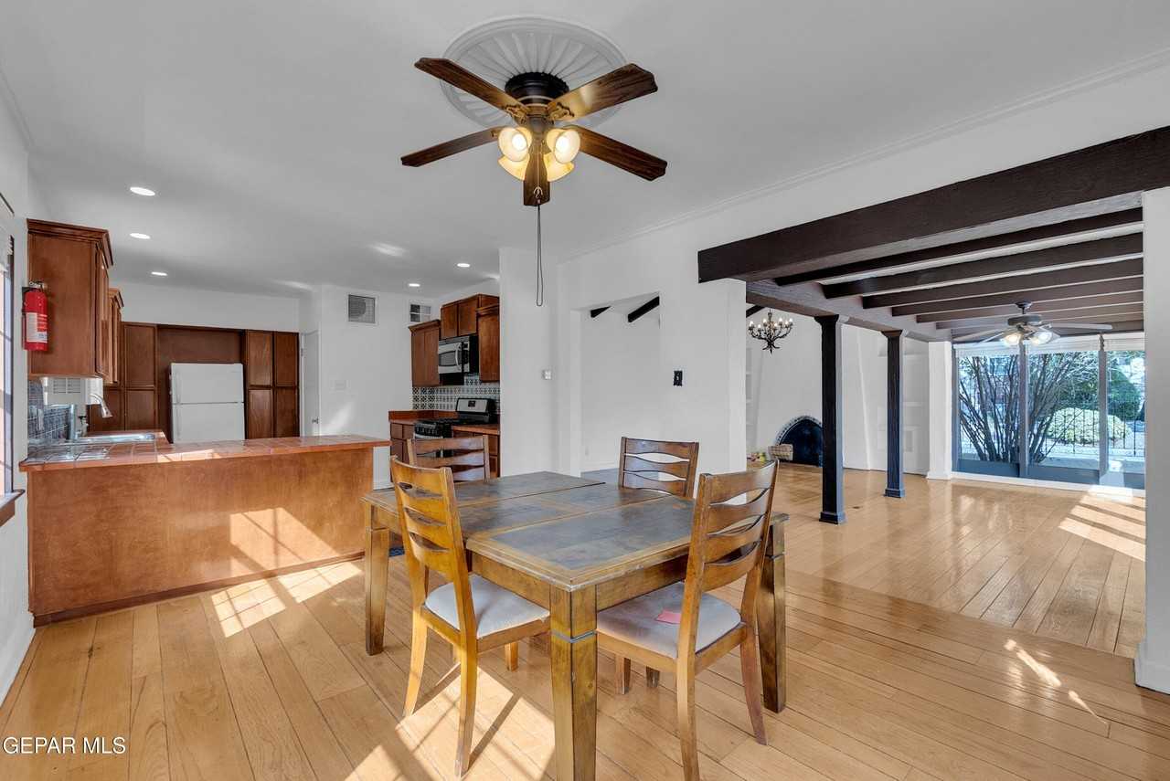 923 Mc Kelligon Drive - Photo 4 of 41