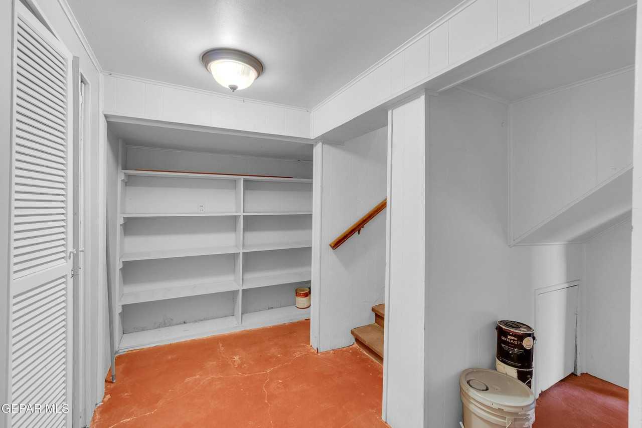 923 Mc Kelligon Drive - Photo 7 of 41