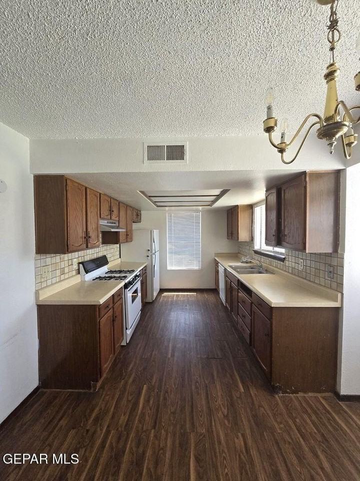 11711 Trey Burton Dr - Photo 7 of 22