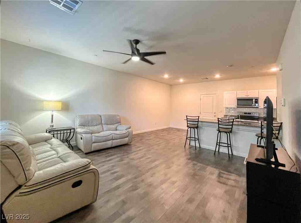 12748 Feathersong St - Photo 2 of 30