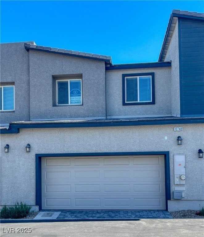 12748 Feathersong St - Photo 5 of 30