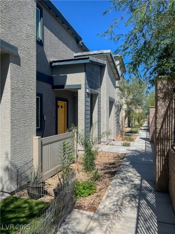 12748 Feathersong St - Photo 6 of 30