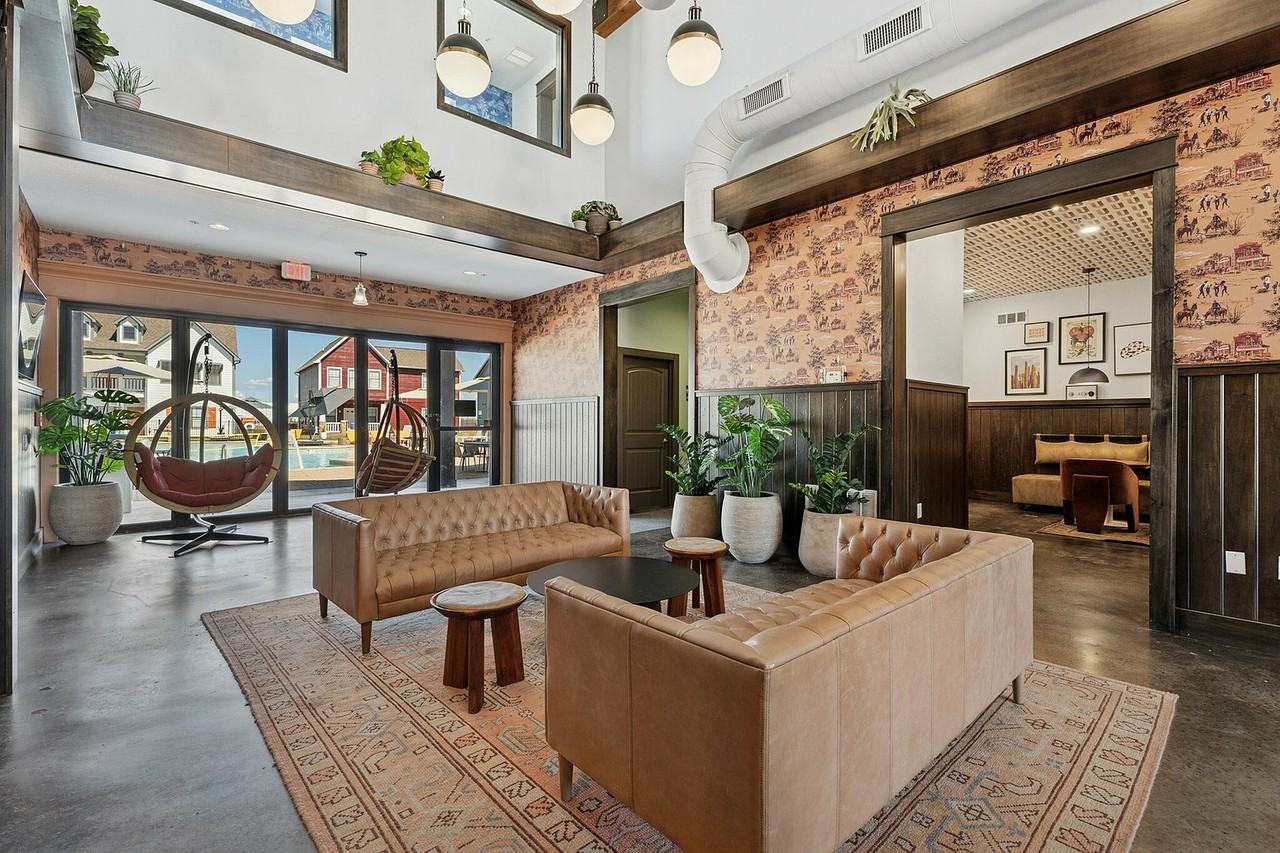 Cottage Row Stillwater - Photo 6 of 50